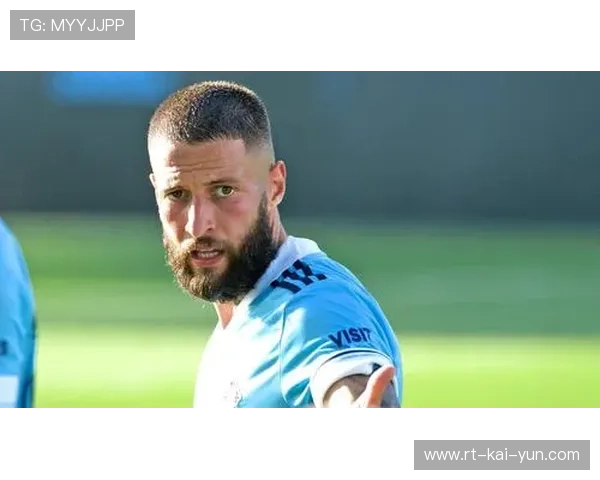 里纳特·法赫雷季诺夫回应UFC离队：已获多家赛事报价，薪资待遇显著提升